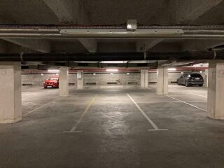  Parking / Garage à louer 14 m² Saint-Étienne