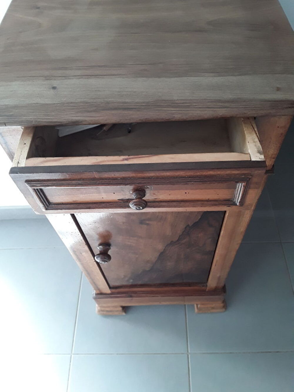 Petite table de nuit en bois Meubles