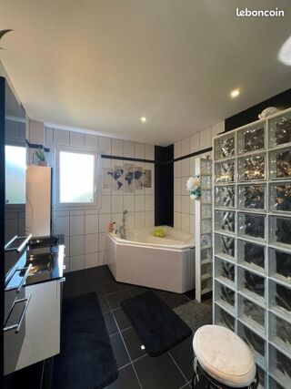  Maison  vendre 6 pices 150 m