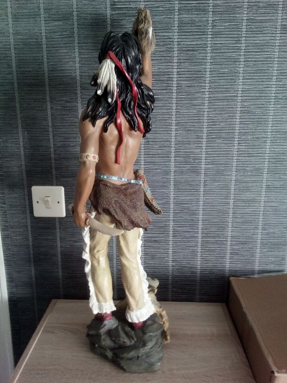 2 Grandes statues am&eacute;rindiens indiens avec f&ecirc;lures Décoration