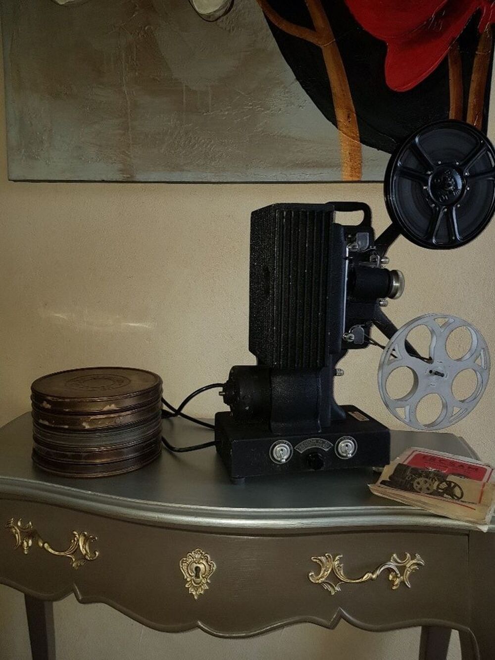  Projecteur de cin&eacute;ma ERCSAM Senior M.30. pour film 9,5 mm. 