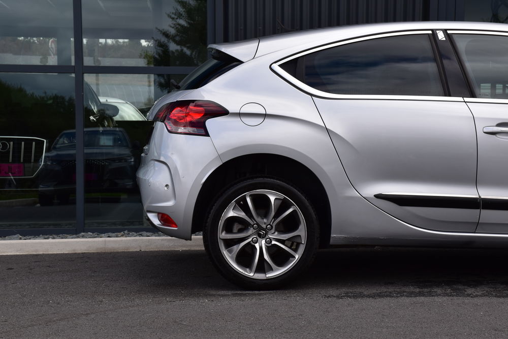 DS4 BlueHDi 150 S&S BVM6 Sport Chic 2015 occasion 56300 Pontivy