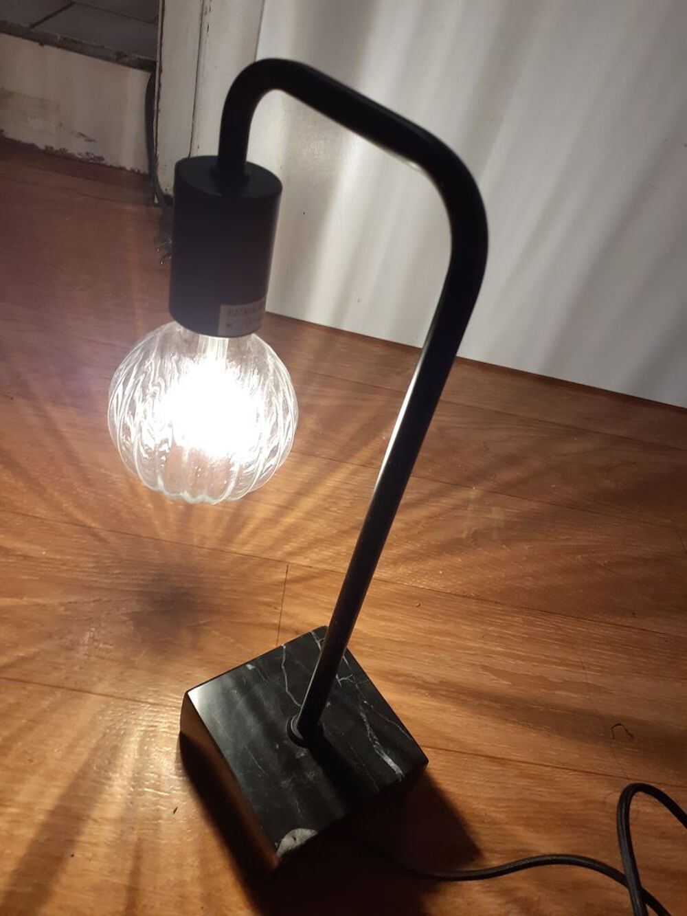 Lampe en.acier noir Décoration