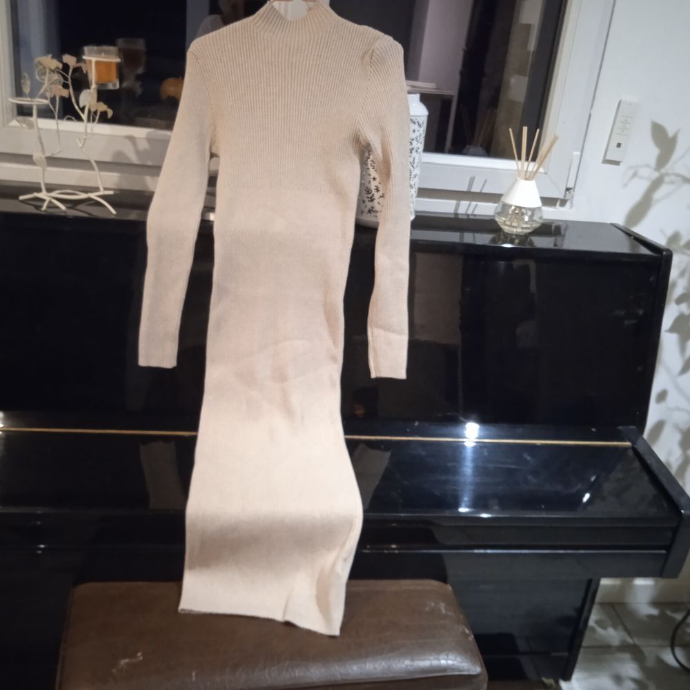 Robe longue hiver marque shein T 36 49% viscose 29% polyeste Vêtements