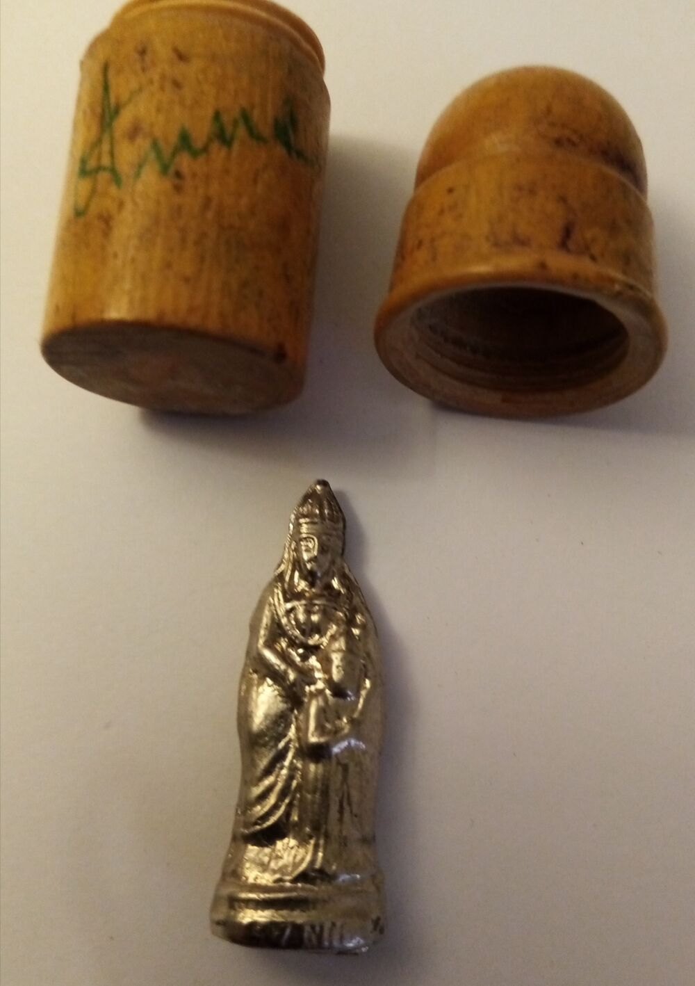 Rare et ancien reliquaire de voyage 