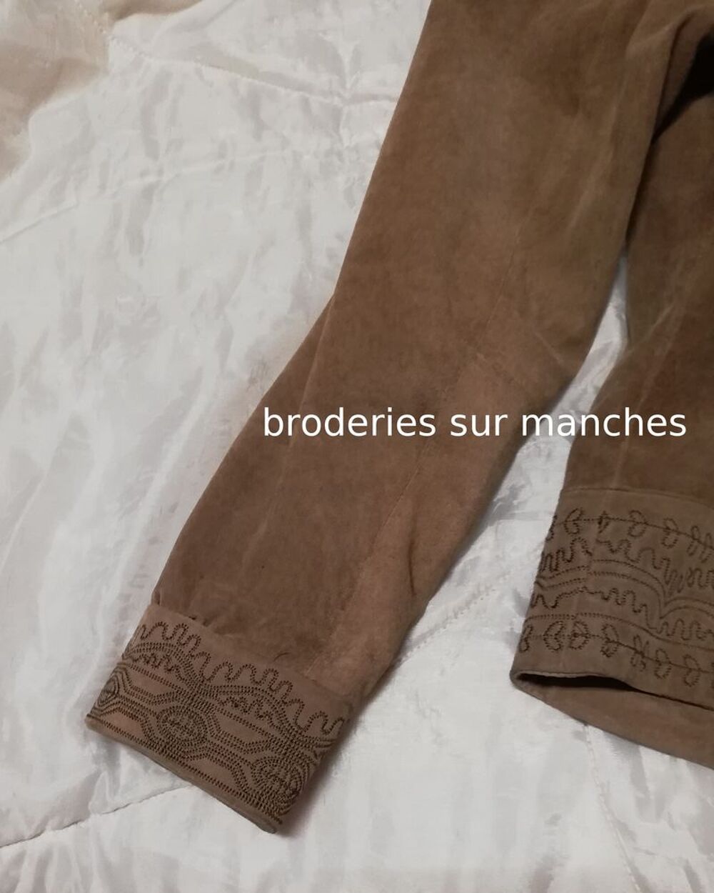 veste daim brod&eacute;e Vêtements