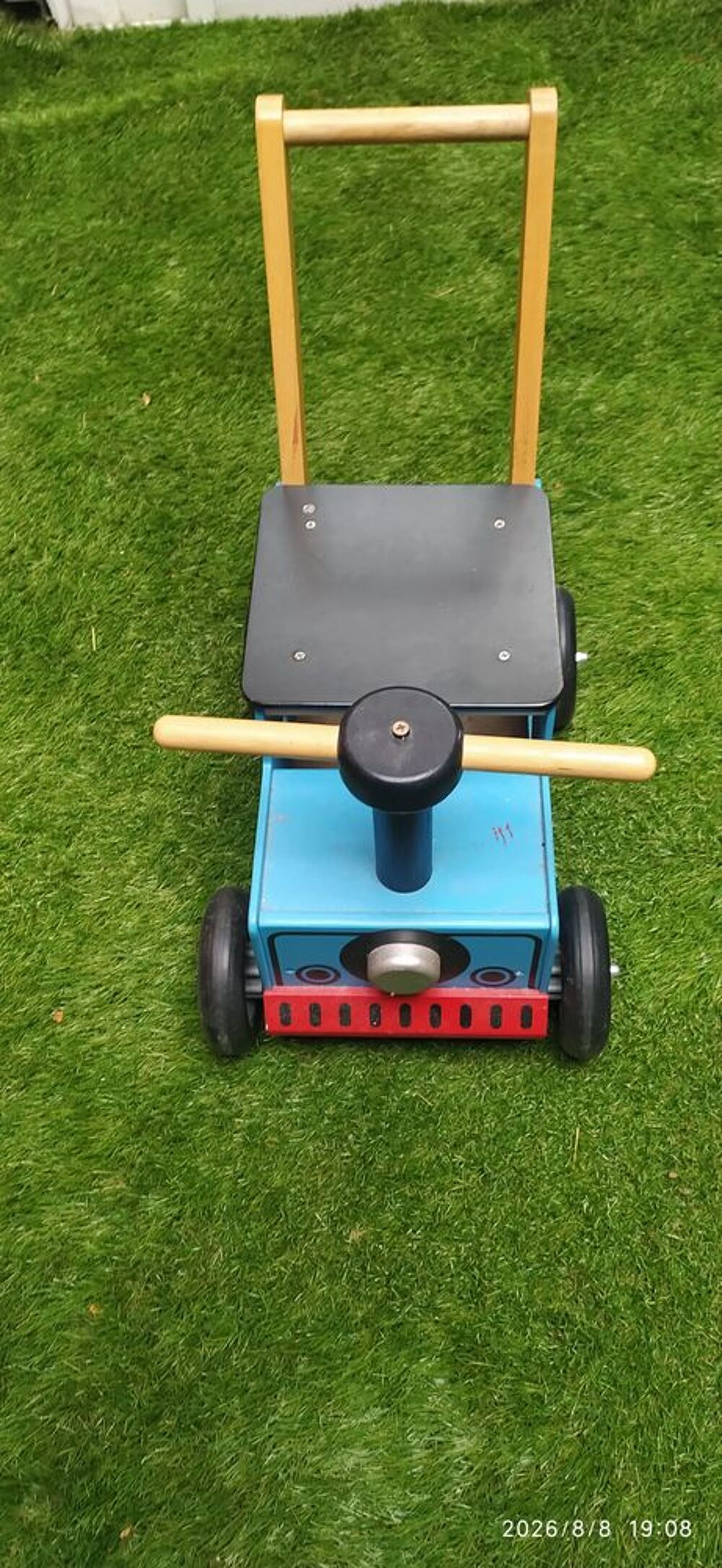 Voiture trotteur enfant Puériculture