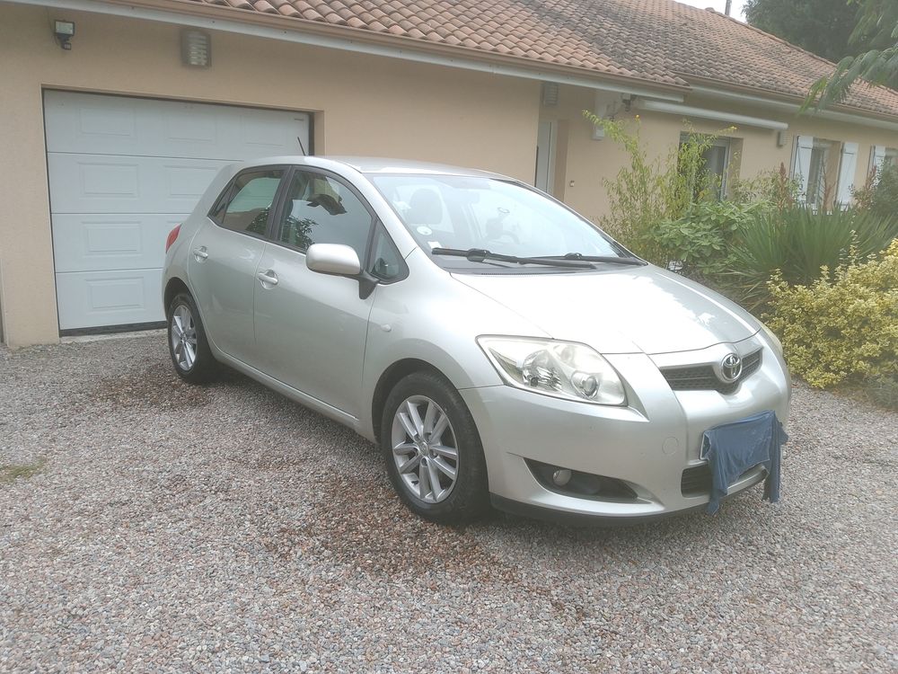Auris 126 D-4D FAP Dynamic Pack GPS 2009 occasion 87140 Compreignac