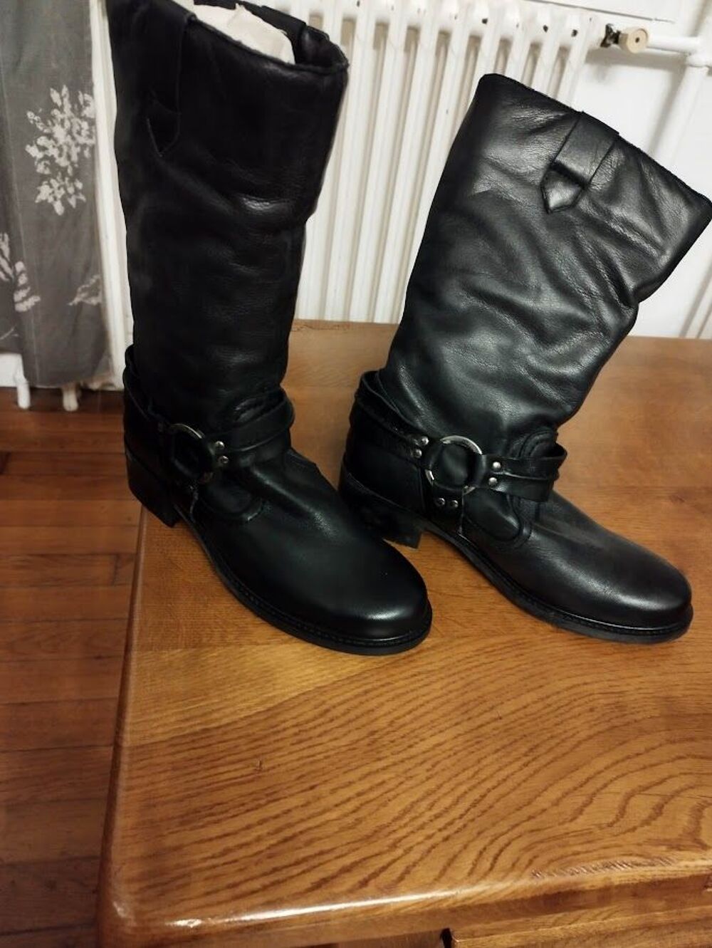 bottes fourr&eacute;es en cuir Chaussures