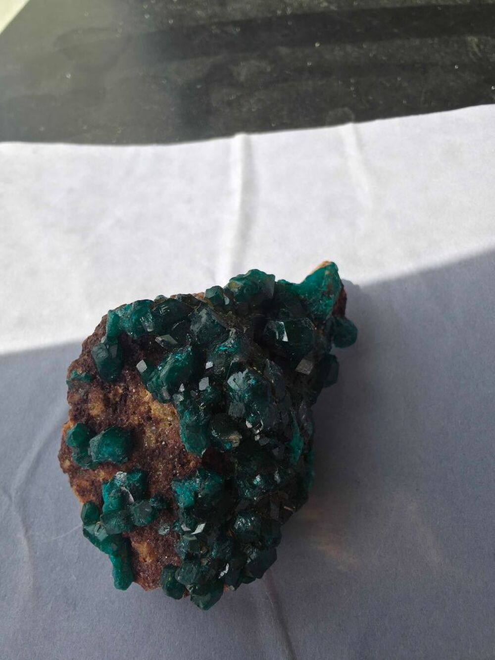 Superbe Dioptase Cristallis&eacute;e sur Roche M&egrave;re-Katanga RDC 61g 