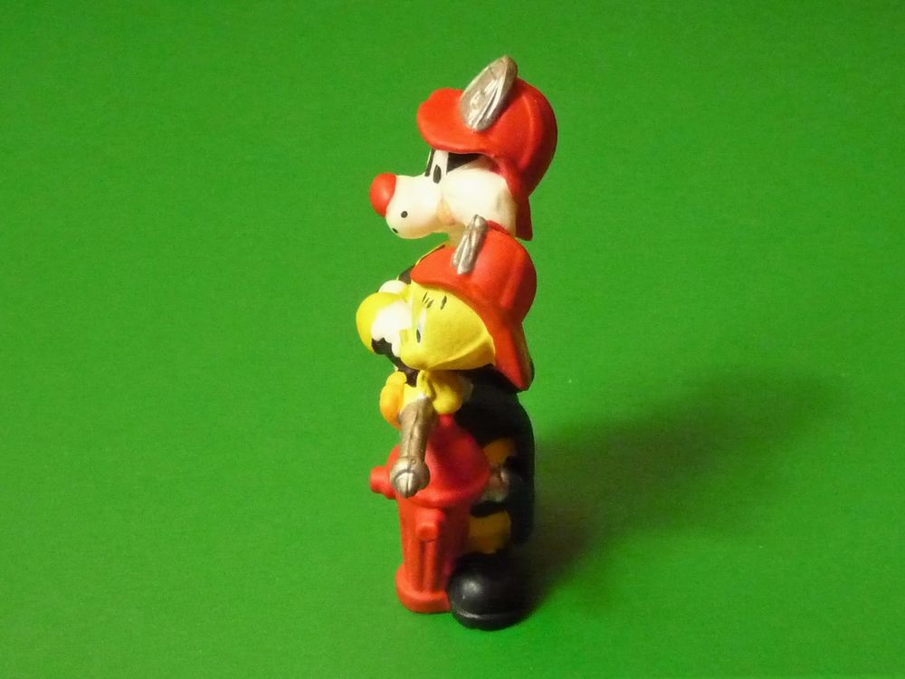 Figurine Titi et Grosminet en Tenue de Sapeurs Pompiers Jeux / jouets