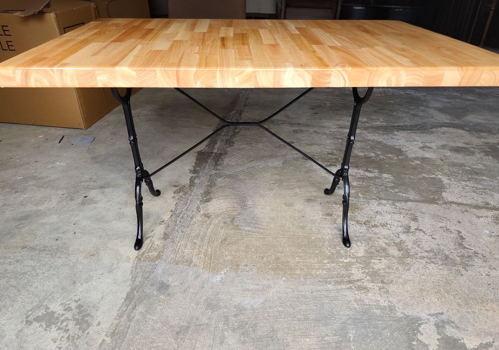 Table de bistrot Meubles