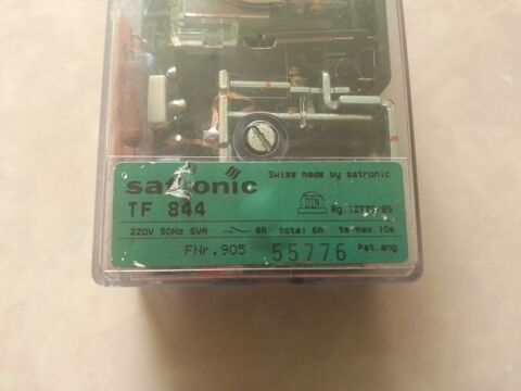 boite relais TF 844 50 Beauvoir (50)