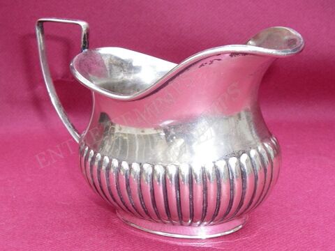 POT A LAIT CRME E.P.N.S ENGLAND 7155 MTAL ARGENT 10 Sergines (89)