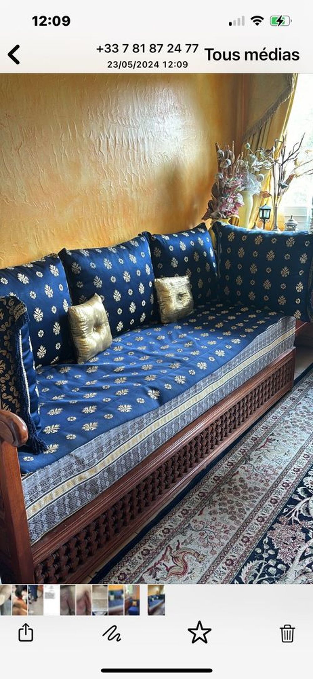 salon marocain complet bleu et dor&eacute; Décoration