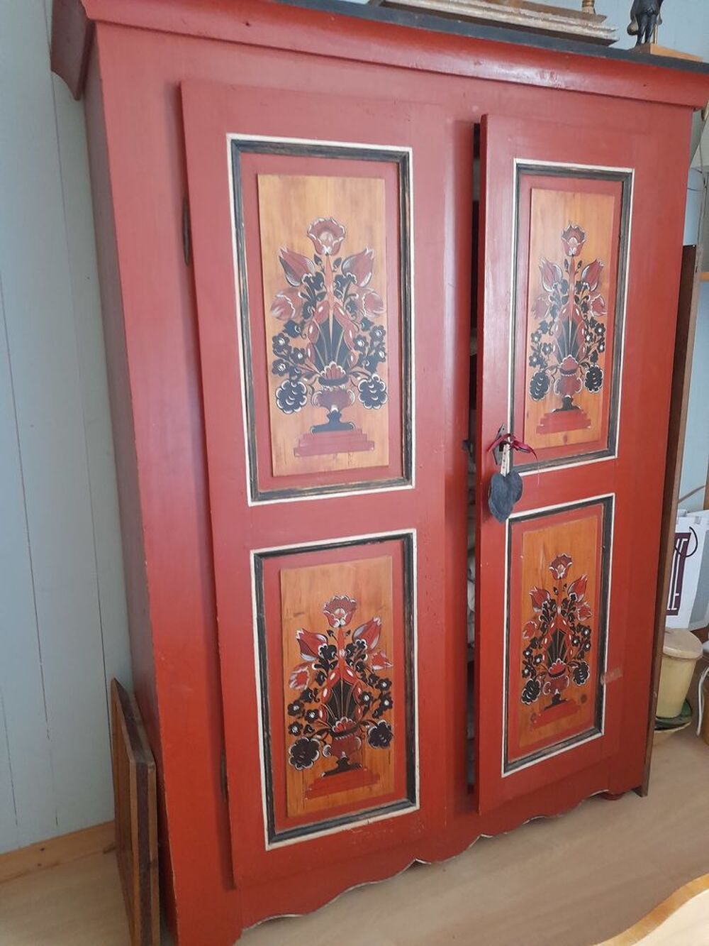 Armoire autrichienne Meubles