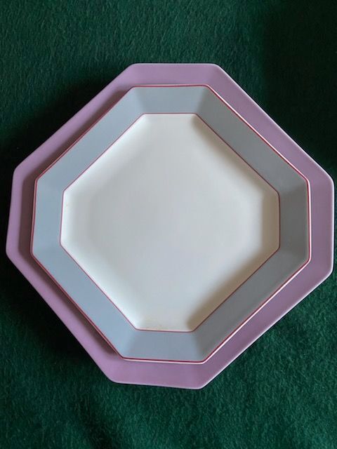 4 Assiettes et 4 sous assiettes 25 Le Plessis-P�t� (91)