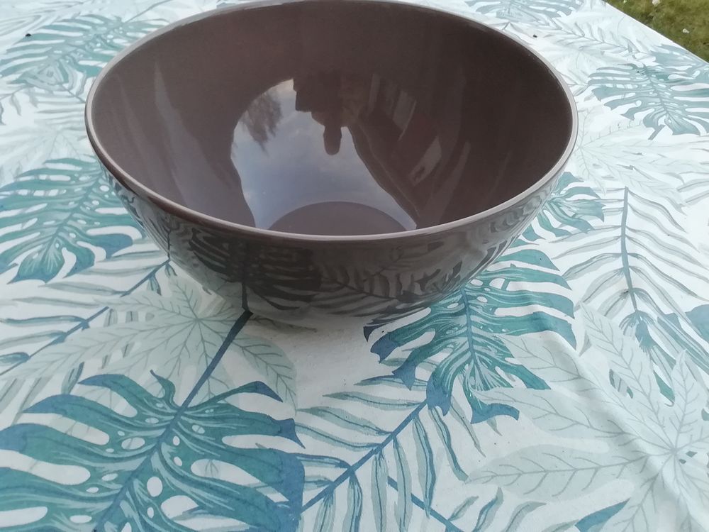Grand plat marron diam&egrave;tre 28cm neuf Cuisine