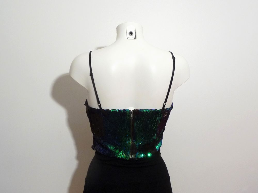 Top/ Tee Shirt &agrave; Sequins Vert/Bleu et Noir- BSB Collection Vêtements