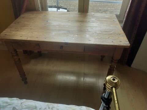  table 40 Chalon-sur-Sane (71)