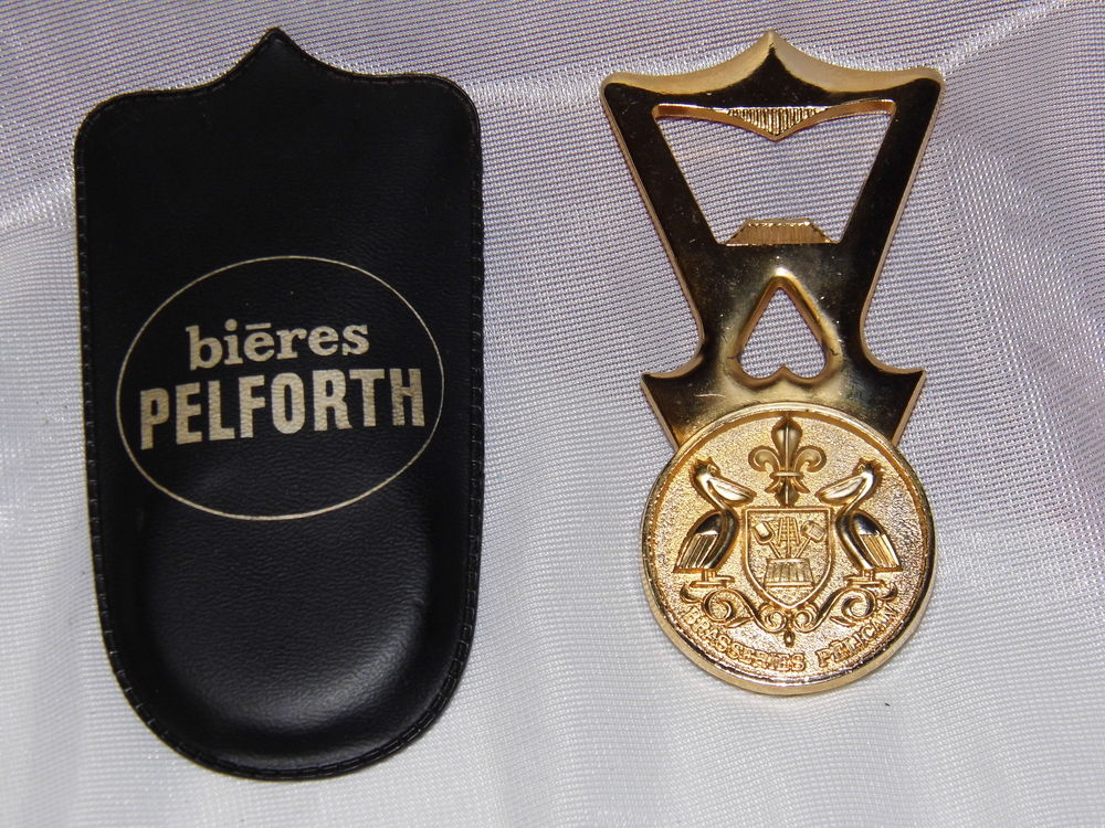 D&eacute;capsuleur Bieres PELFORTH Brasserie p&eacute;lican Dunkerque 