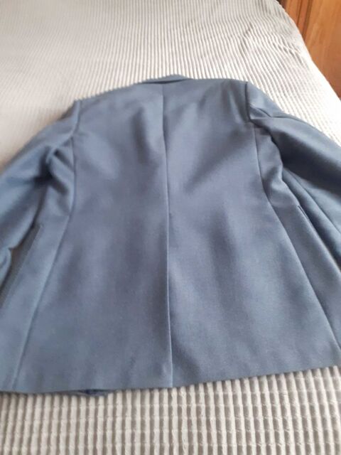 Veste bleue double, habille, peu porte,propre. 15 Pr-Saint-vroult (28)