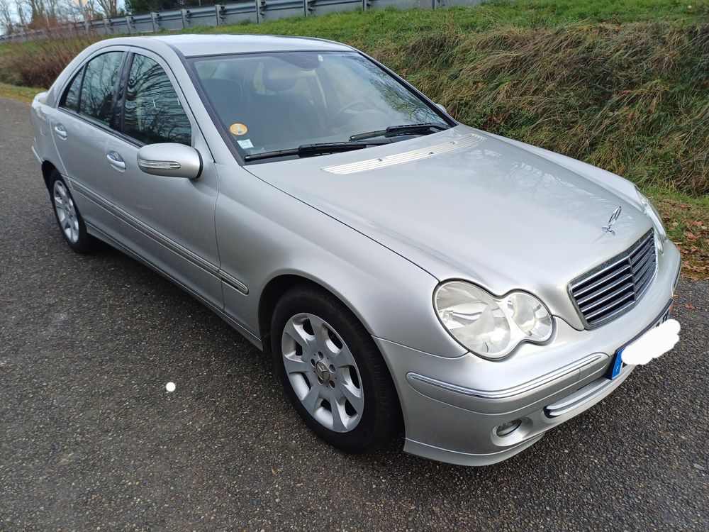 Classe C 220 CDI El&eacute;gance A 2005 occasion 65190 Tournay