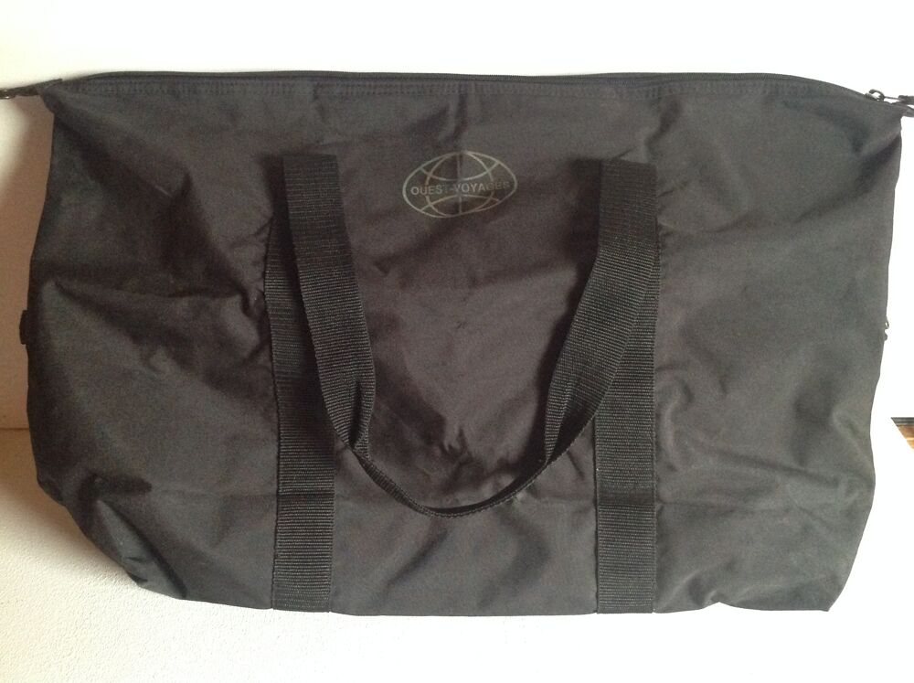 GRAND SAC EN TISSU OUEST-VOYAGES Envoi Possible
Maroquinerie
