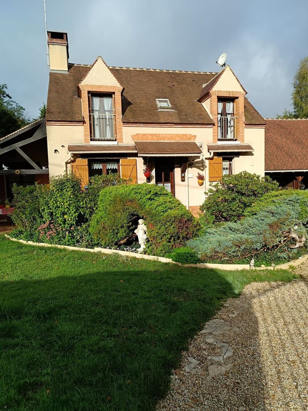 Maison 4 pièces 95 m² · à Château-Renard · 95 m² · 165 000 €
