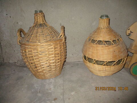 ANCIENNES DAMES JEANNE  BONBONNES 35 Roanne (42)