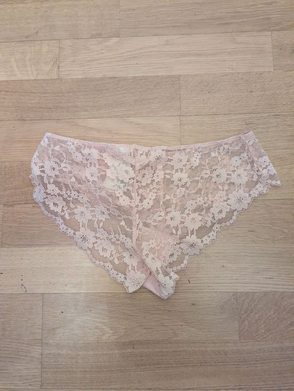 Lot de 4 culottes en dentelle Vêtements