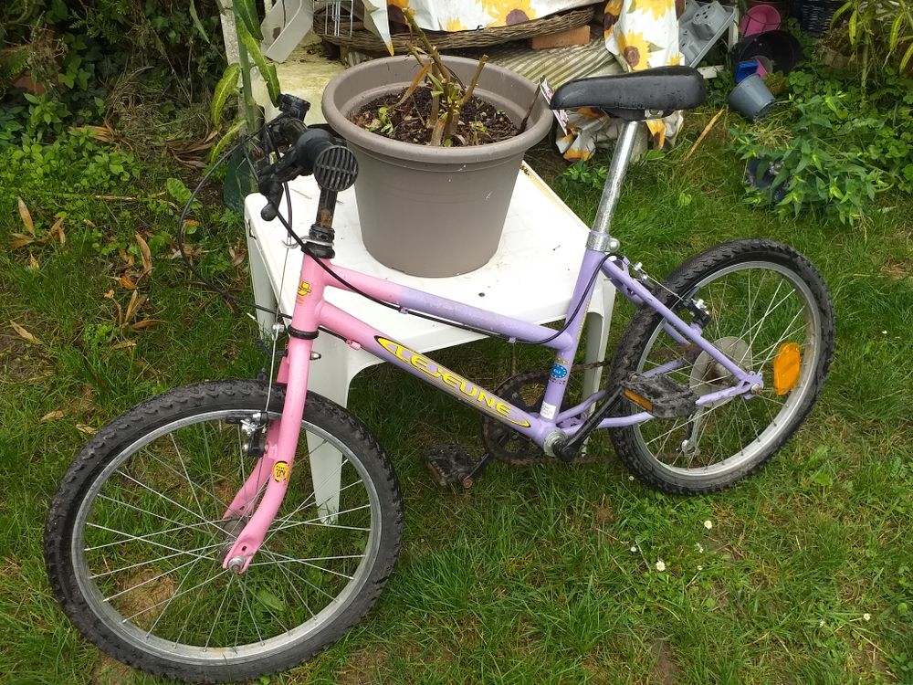 v&eacute;lo rose pour fille Vélos