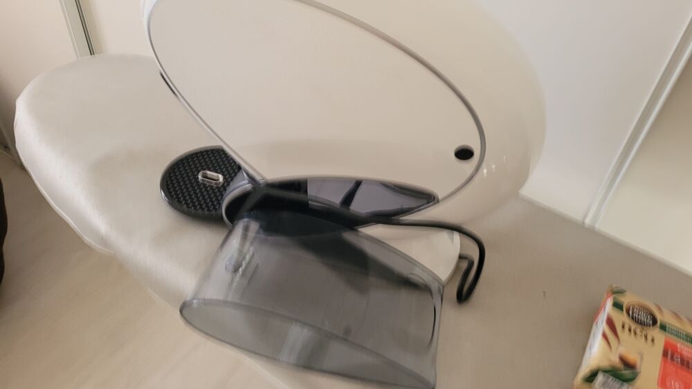 Cafeti&egrave;re DOLCE GUSTO NEO
Electroménager