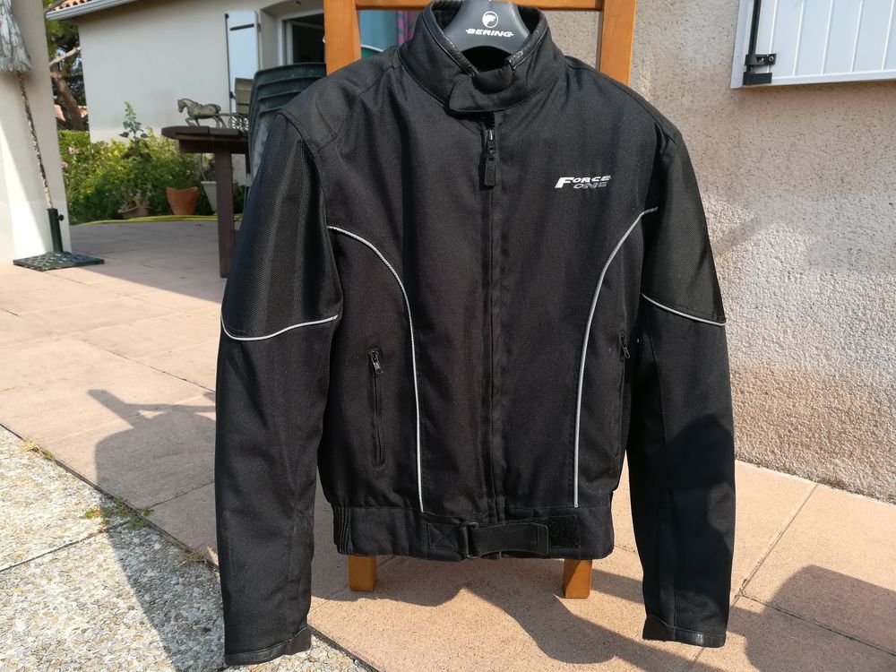Blouson moto textile Force One M&eacute;tro. Vêtements