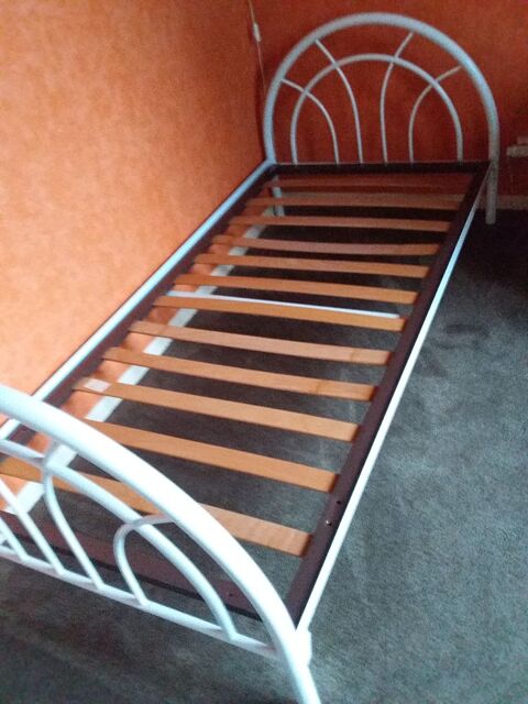 Lit 1 personne 50 Varennes-Vauzelles (58)