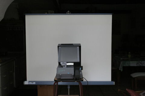 Ecran+table+projecteur diapo 54 Bourgoin-Jallieu (38)