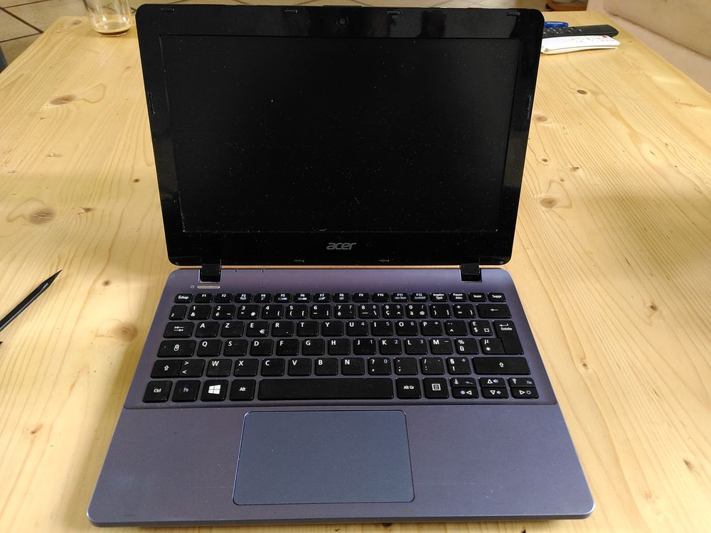 Acer Aspire E3-111 11,6" compact &agrave; remettre en service Matériel informatique