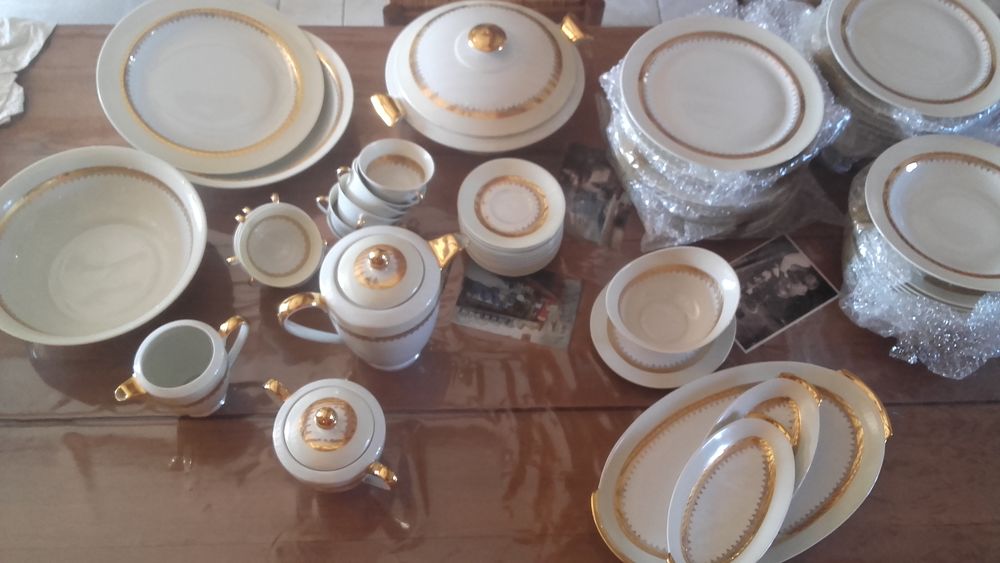 Service en porcelaine de Limoges ann&eacute;es 50 Décoration