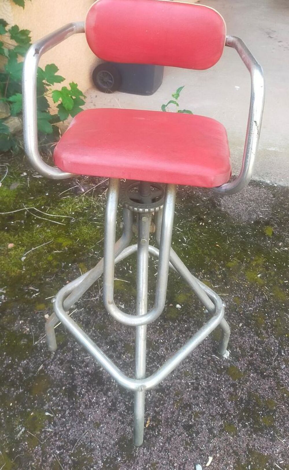 Lot de chaises. A venir chercher. Meubles