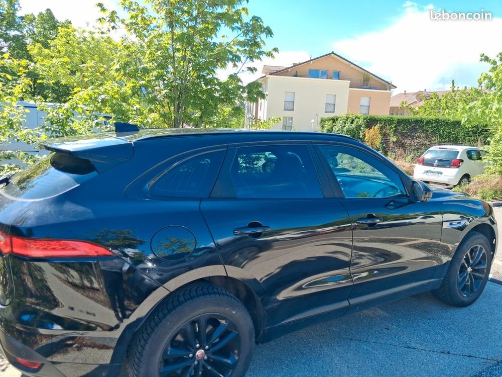F-PACE F-Pace 2.0 D - 180 2WD R-Sport 2017 occasion 74370 Argonay