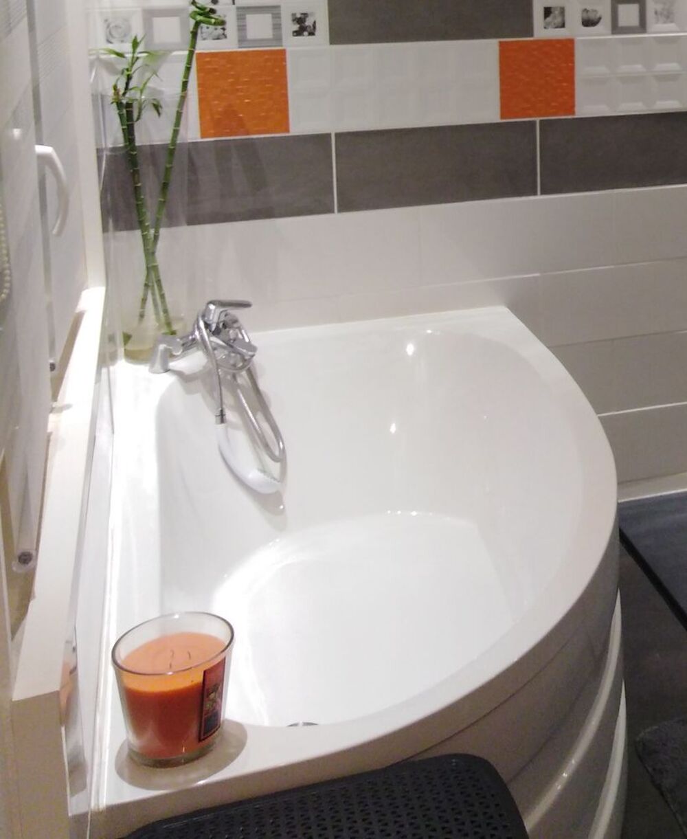 Baignoire gain de place arrondie Meubles