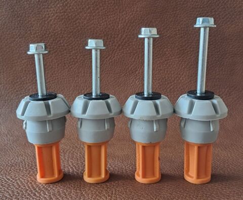 lot de 4 boulons de transport pour lave linge  10 Carnon Plage (34)