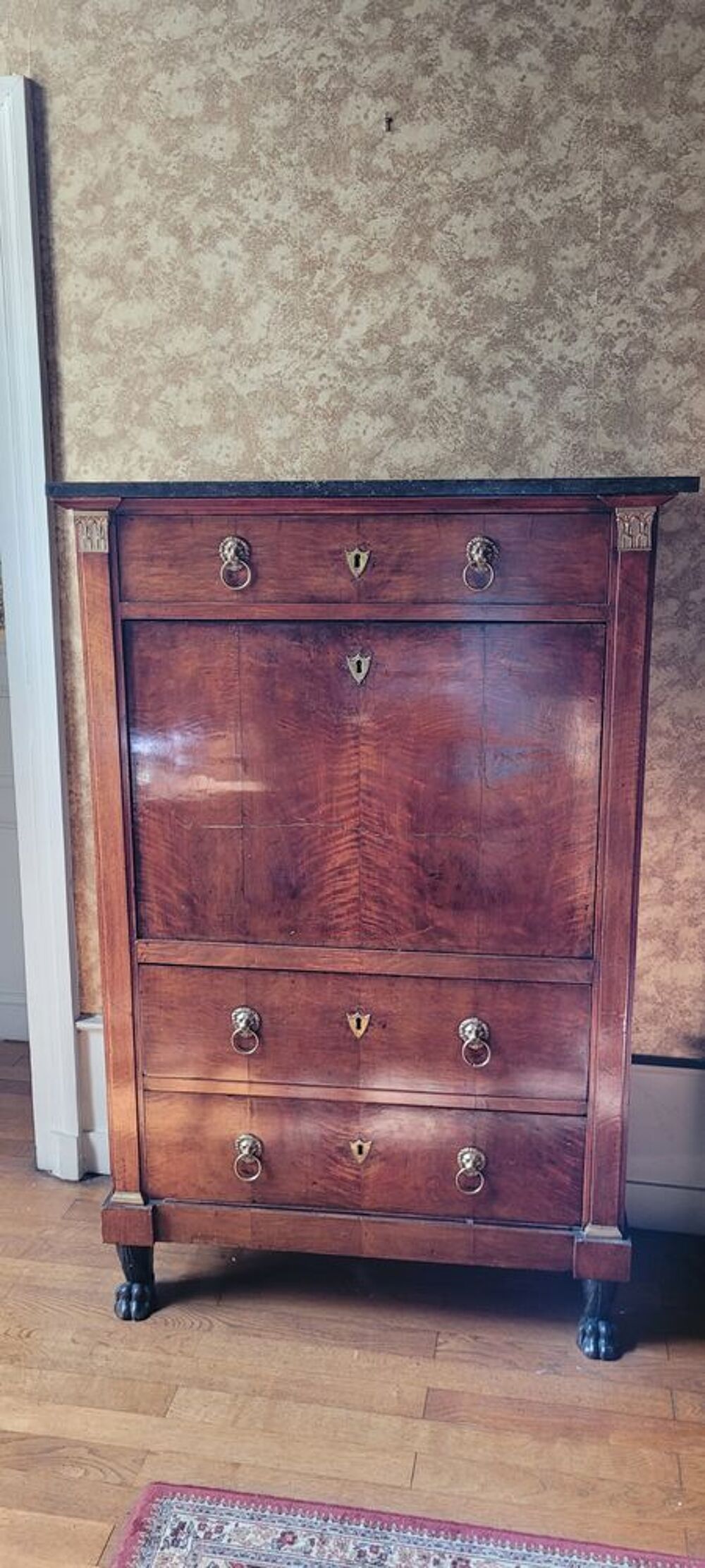 Ensemble bureau, secr&eacute;taire, biblioth&egrave;que, fauteuil, lustre Meubles