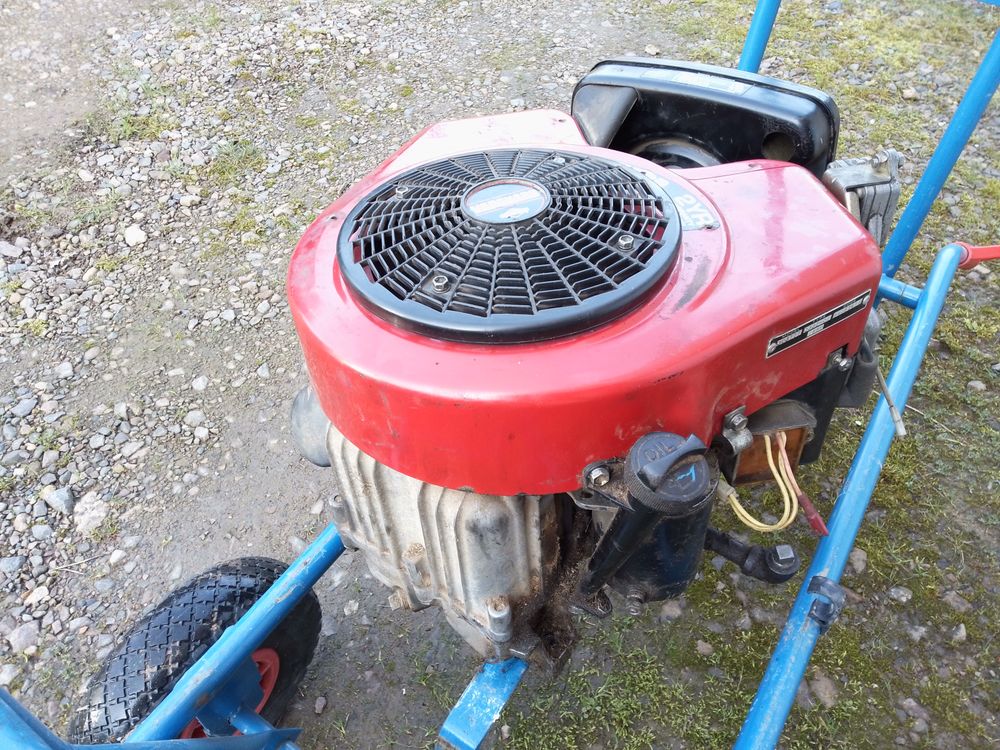 MOTEUR TRACTEUR TONDEUSE AUTOPORT&Eacute;E BRIGGS ET STRATTON OHV Bricolage