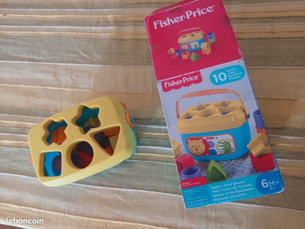 Trieur de formes Fisher Price - 6 mois et + Jeux / jouets