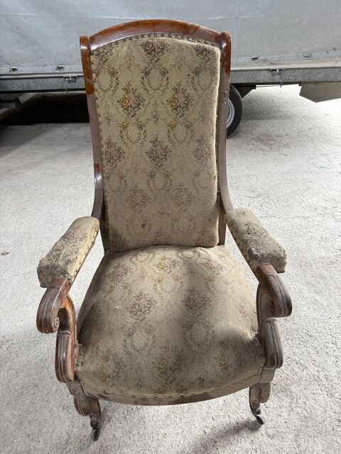 Fauteuil Ancien en Noyer Nancy (54)