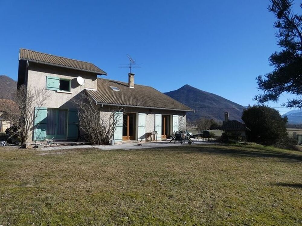 Maison 4 pièces 158 m² · à Montmaur · 158 m² · 384 000 €