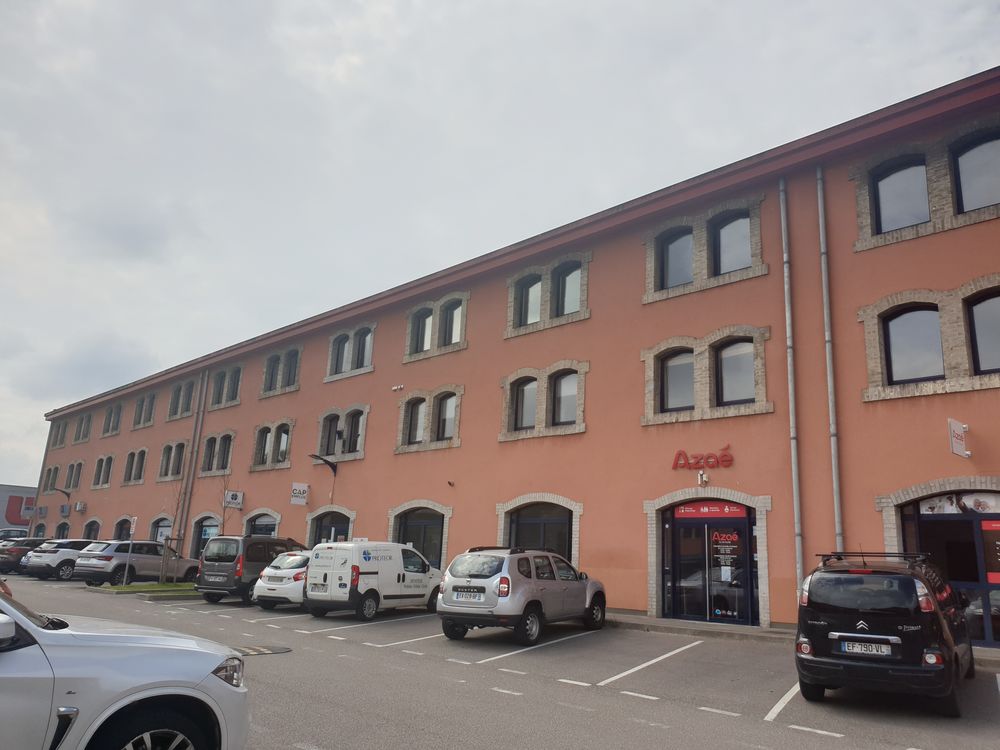   BUREAUX 