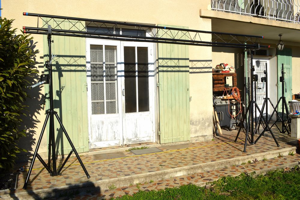Portique lumi&egrave;re DJ orchestre Instruments de musique