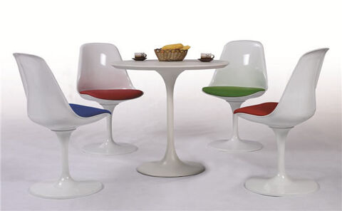 Table design Saarinen Tulip blanche diam�tre 80 cm 350 Bellignat (01)